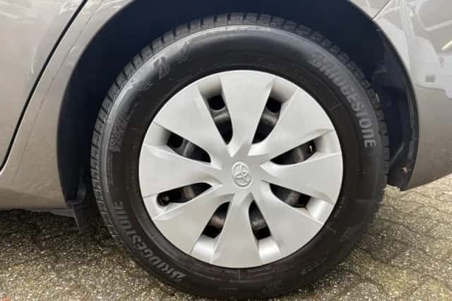 Toyota Auris (2017) thumbnail 34