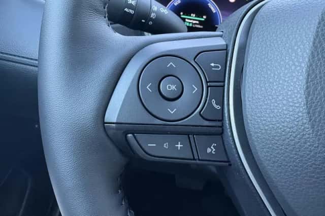 Toyota Corolla (2025) thumbnail 13