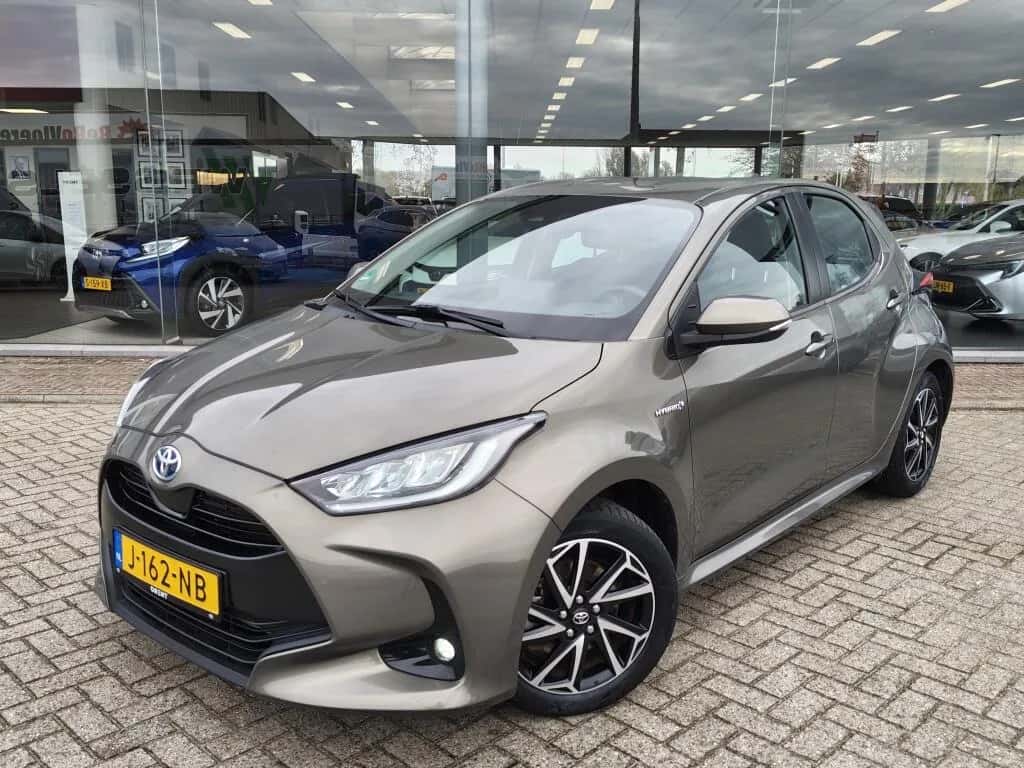 Toyota Yaris (2020) — foto 1