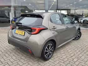 Toyota Yaris (2020) thumbnail 4