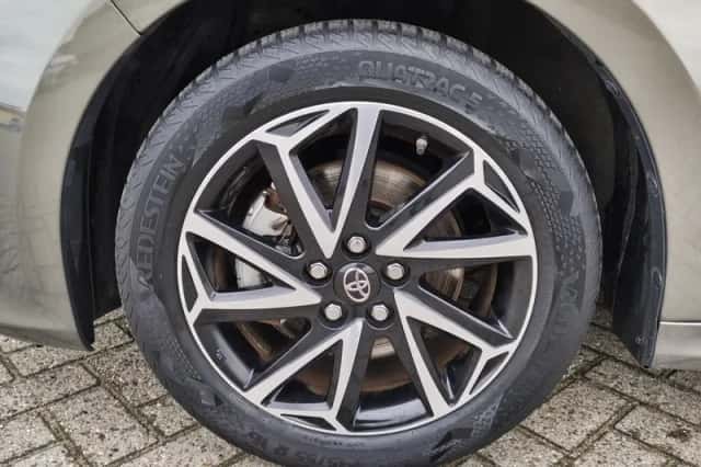 Toyota Yaris (2020) thumbnail 35