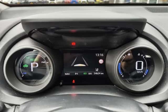 Toyota Yaris (2020) thumbnail 10