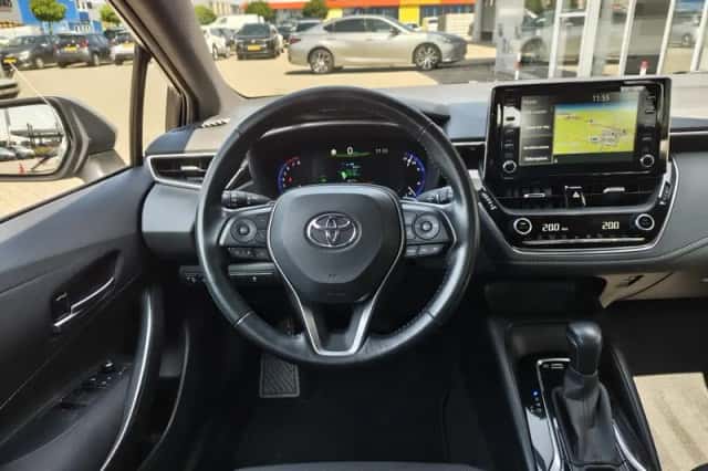 Toyota Corolla (2019) thumbnail 8