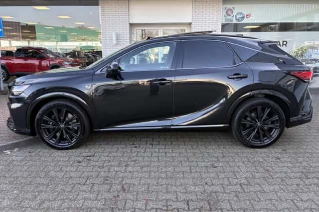 Lexus RX (2023) thumbnail 3