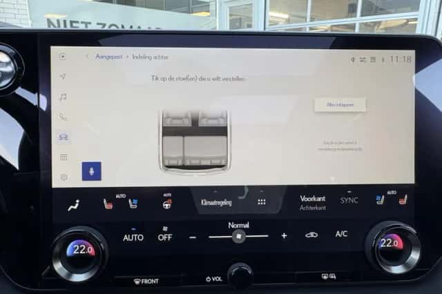 Lexus RX (2023) thumbnail 26
