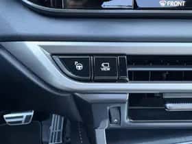 Lexus RX (2023) thumbnail 28