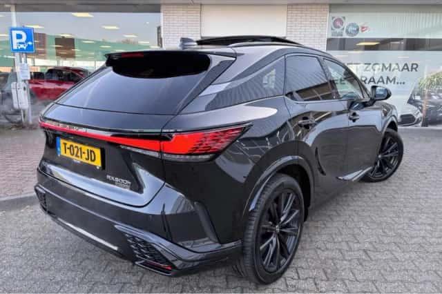 Lexus RX (2023) thumbnail 4