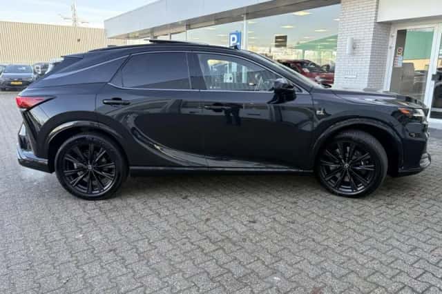 Lexus RX (2023) thumbnail 5