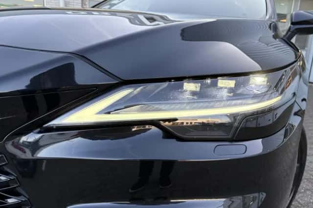 Lexus RX (2023) thumbnail 52