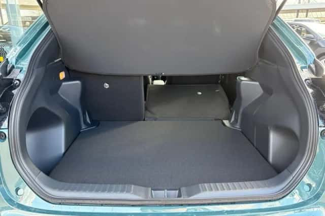 Toyota Yaris Cross (2026) thumbnail 33
