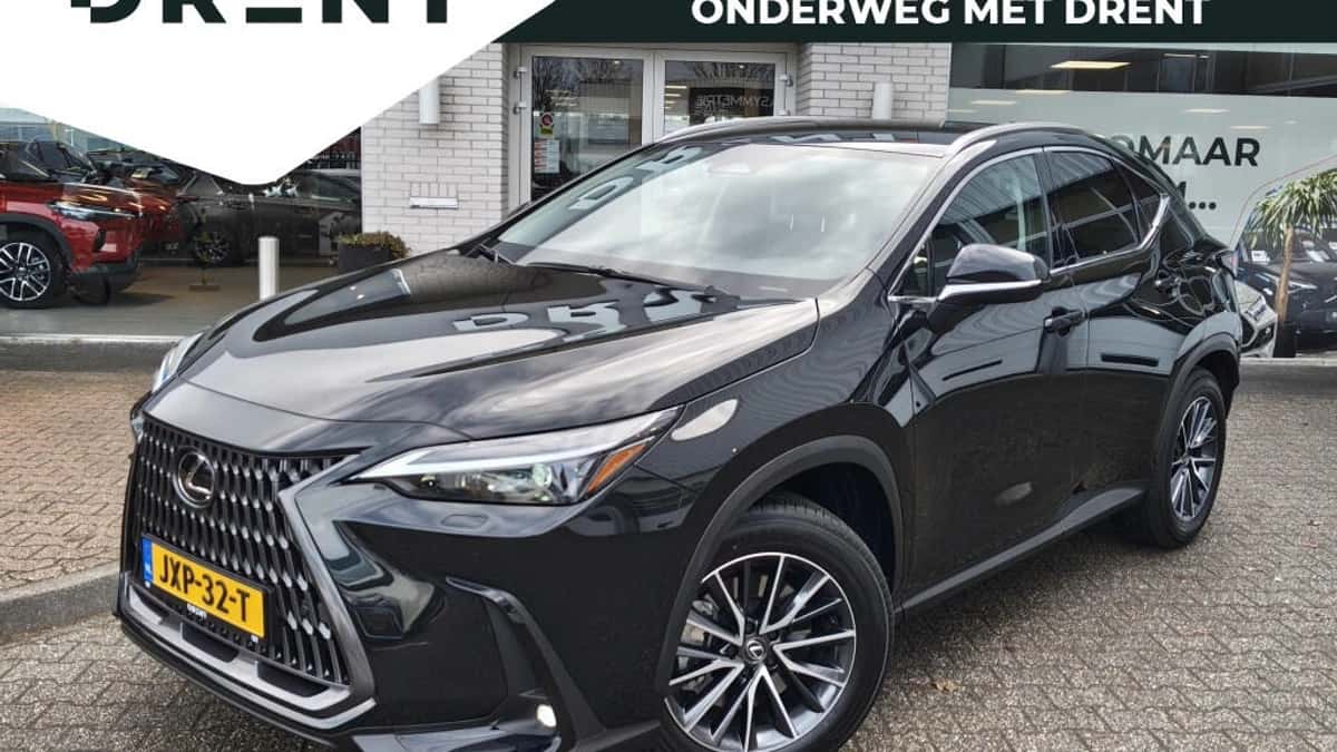 Lexus NX (2025) — foto 1