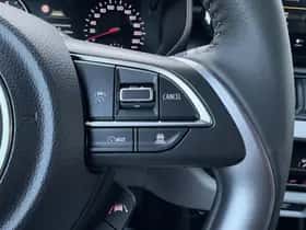 Suzuki Swift (2025) thumbnail 11