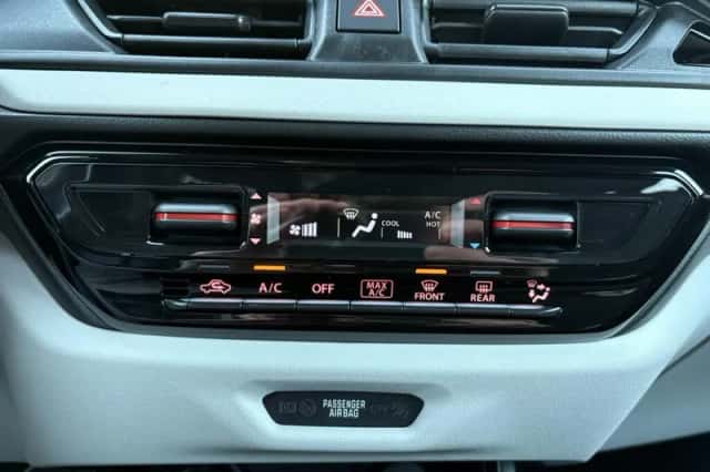 Suzuki Swift (2025) thumbnail 22