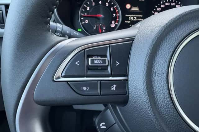 Suzuki Swift (2025) thumbnail 10