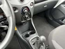 Toyota Aygo (2022) thumbnail 22