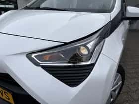 Toyota Aygo (2022) thumbnail 33