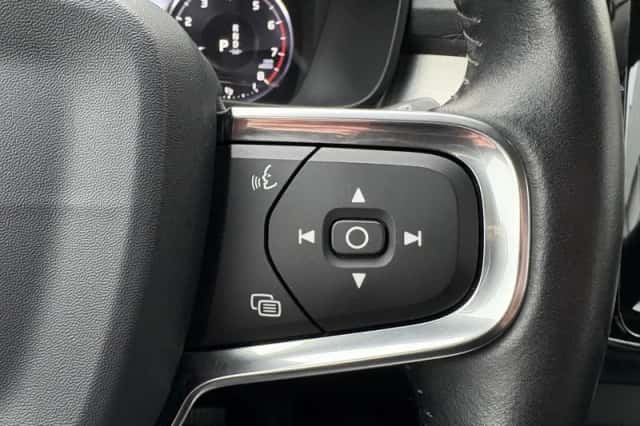 Volvo XC40 (2019) thumbnail 13
