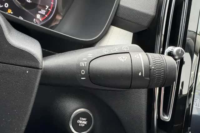 Volvo XC40 (2019) thumbnail 15