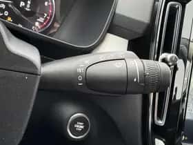 Volvo XC40 (2019) thumbnail 15