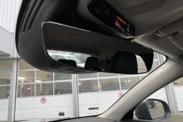 Volvo XC40 (2019) thumbnail 18