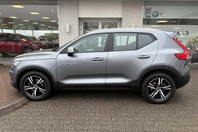 Volvo XC40 (2019) thumbnail 3