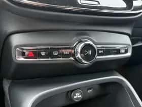 Volvo XC40 (2019) thumbnail 27
