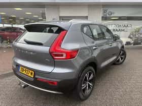 Volvo XC40 (2019) thumbnail 4