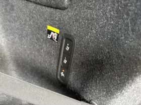 Volvo XC40 (2019) thumbnail 37