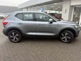 Volvo XC40 (2019) thumbnail 5