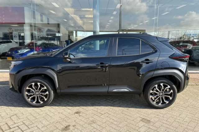 Toyota Yaris Cross (2026) thumbnail 3