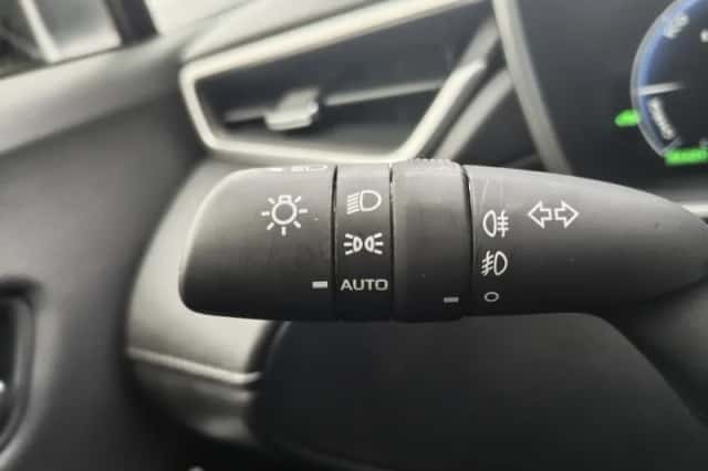 Toyota Corolla (2023) thumbnail 13