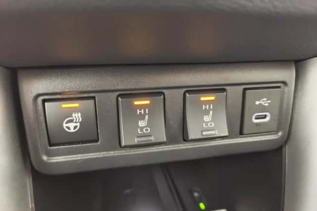 Toyota Corolla (2023) thumbnail 19