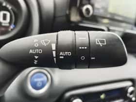 Toyota Yaris (2021) thumbnail 11