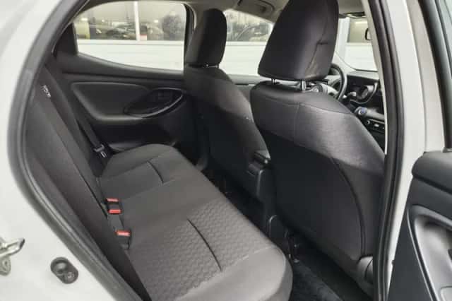 Toyota Yaris (2021) thumbnail 26