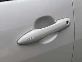 Toyota Yaris (2021) thumbnail 33