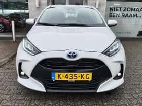 Toyota Yaris (2021) thumbnail 5