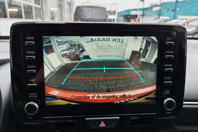 Toyota Yaris (2020) thumbnail 21