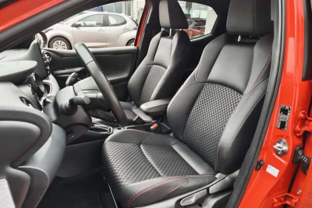 Toyota Yaris (2020) thumbnail 32