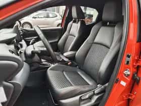 Toyota Yaris (2020) thumbnail 32