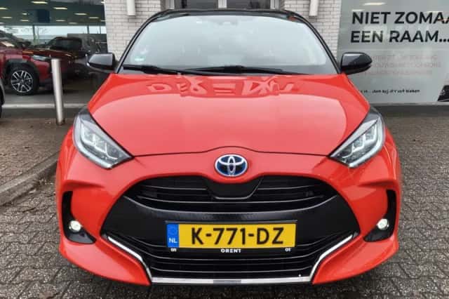 Toyota Yaris (2020) thumbnail 6