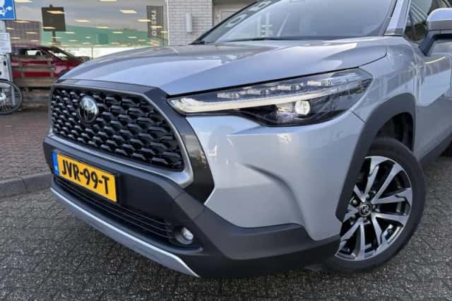 Toyota Corolla (2025) thumbnail 2