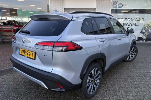 Toyota Corolla (2025) thumbnail 4