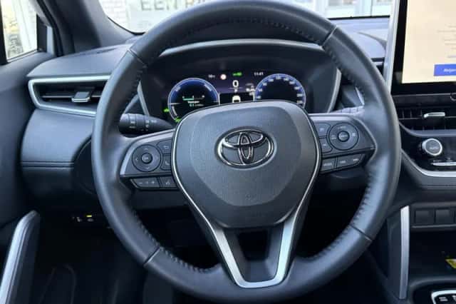 Toyota Corolla (2025) thumbnail 9