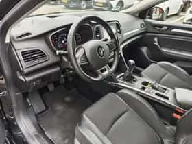Renault Mégane (2022) thumbnail 31