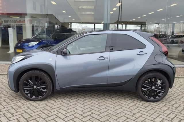 Toyota Aygo (2024) thumbnail 3
