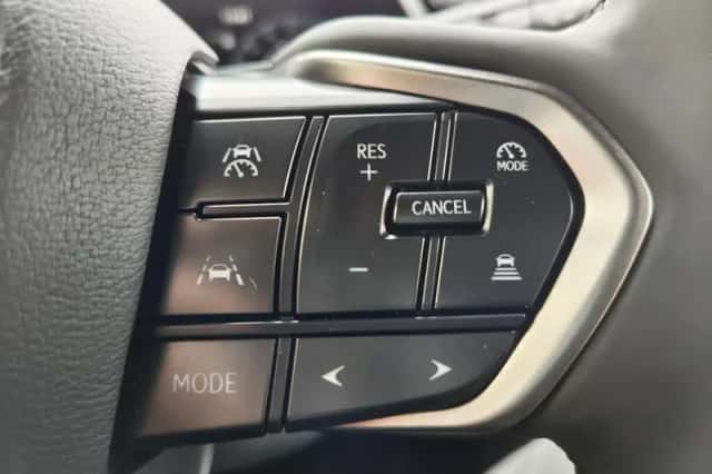 Lexus LBX (2025) thumbnail 14
