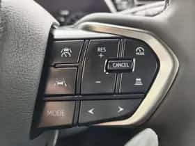 Lexus LBX (2025) thumbnail 14