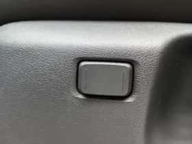 Lexus LBX (2025) thumbnail 27