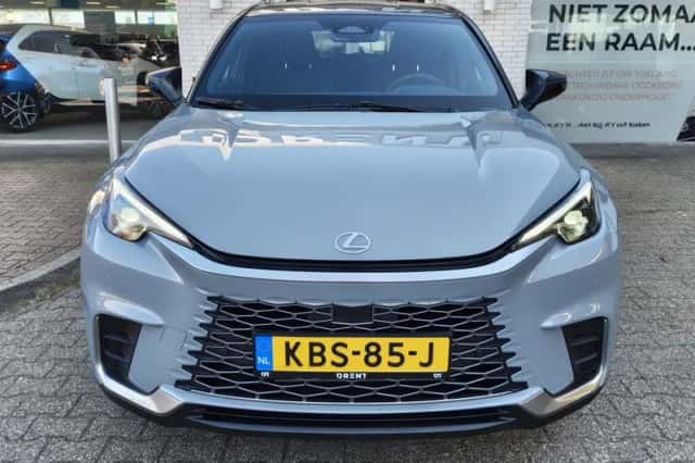 Lexus LBX (2025) thumbnail 6