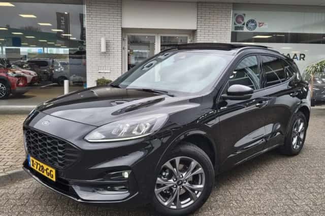 Ford Kuga (2023) thumbnail 1